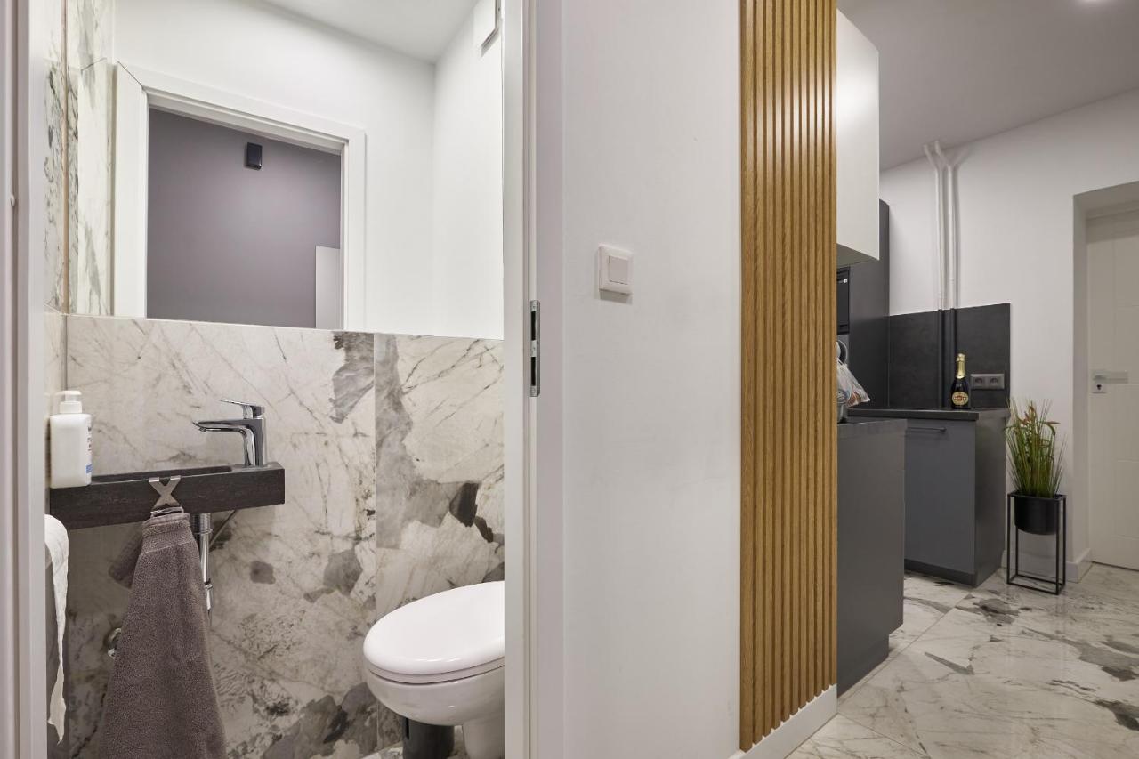 Platinum Apartment - Parking - Klimatyzacja - Winda - Self Check In Wrocław Kültér fotó